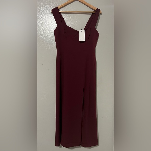 Park & Fifth Hastings Dress in Burgundy- Medium - Picture 6 of 11